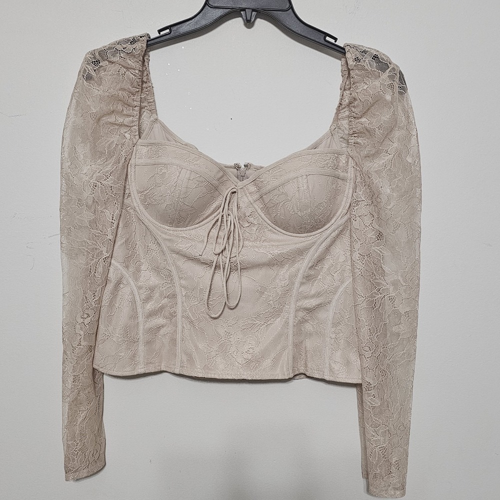 Chelsea & Violet Women Top Size 6 Fit Small Beige Sweetheart Puffed Sleeve Lined